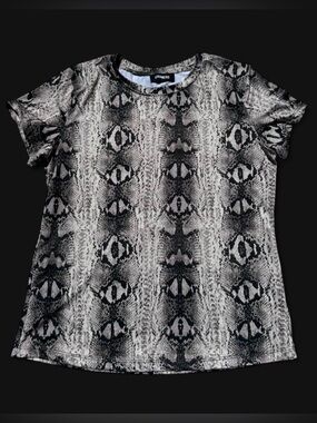 Express black & gray snake print top women’s size M
